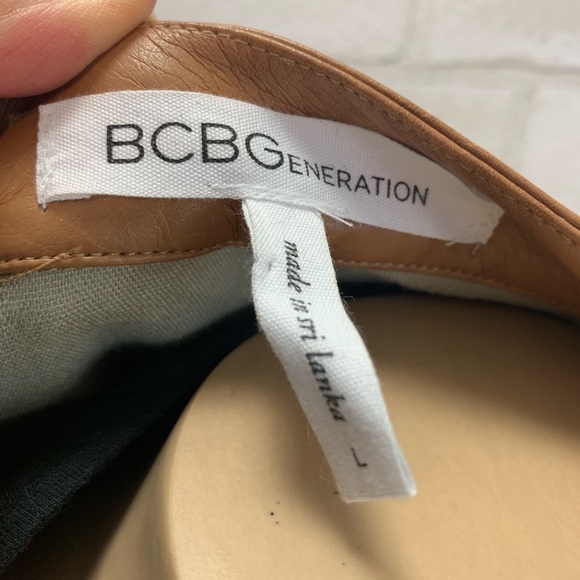 BCBG Tan Vegan Leather Jacket Lg - Picture 2 of 6